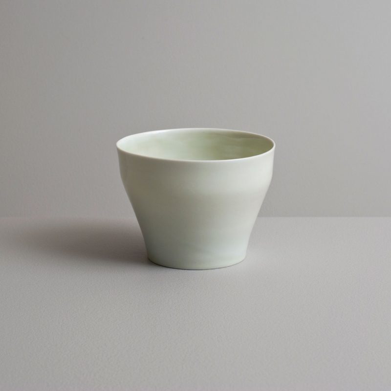 Olen Hsu Translucent Tea Bowl with Celadon Glaze Porccelain 9 x 12 cm.