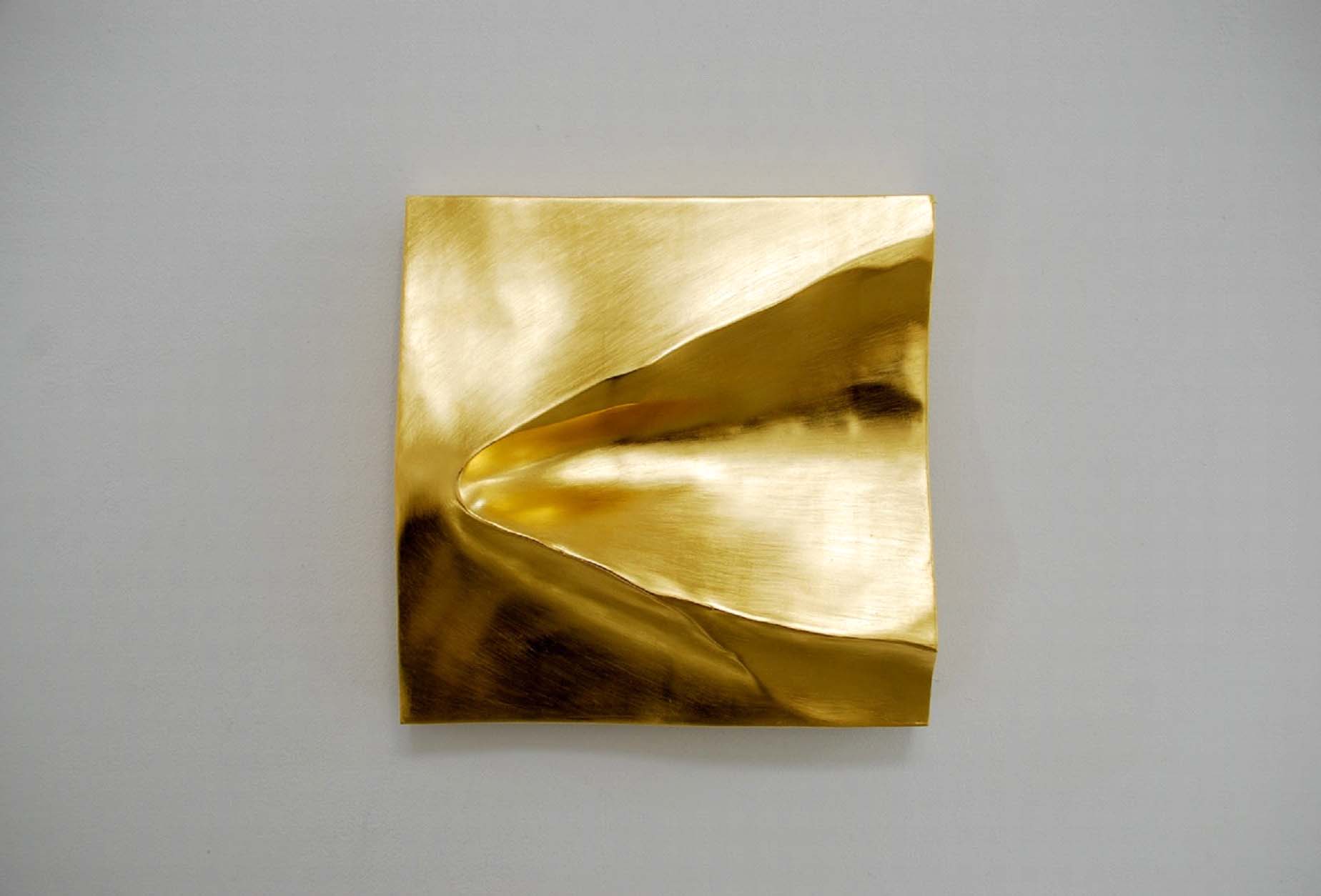 Simon Allen Sandform study 1, 23.5ct Gold on carved wood 29 x 29cm