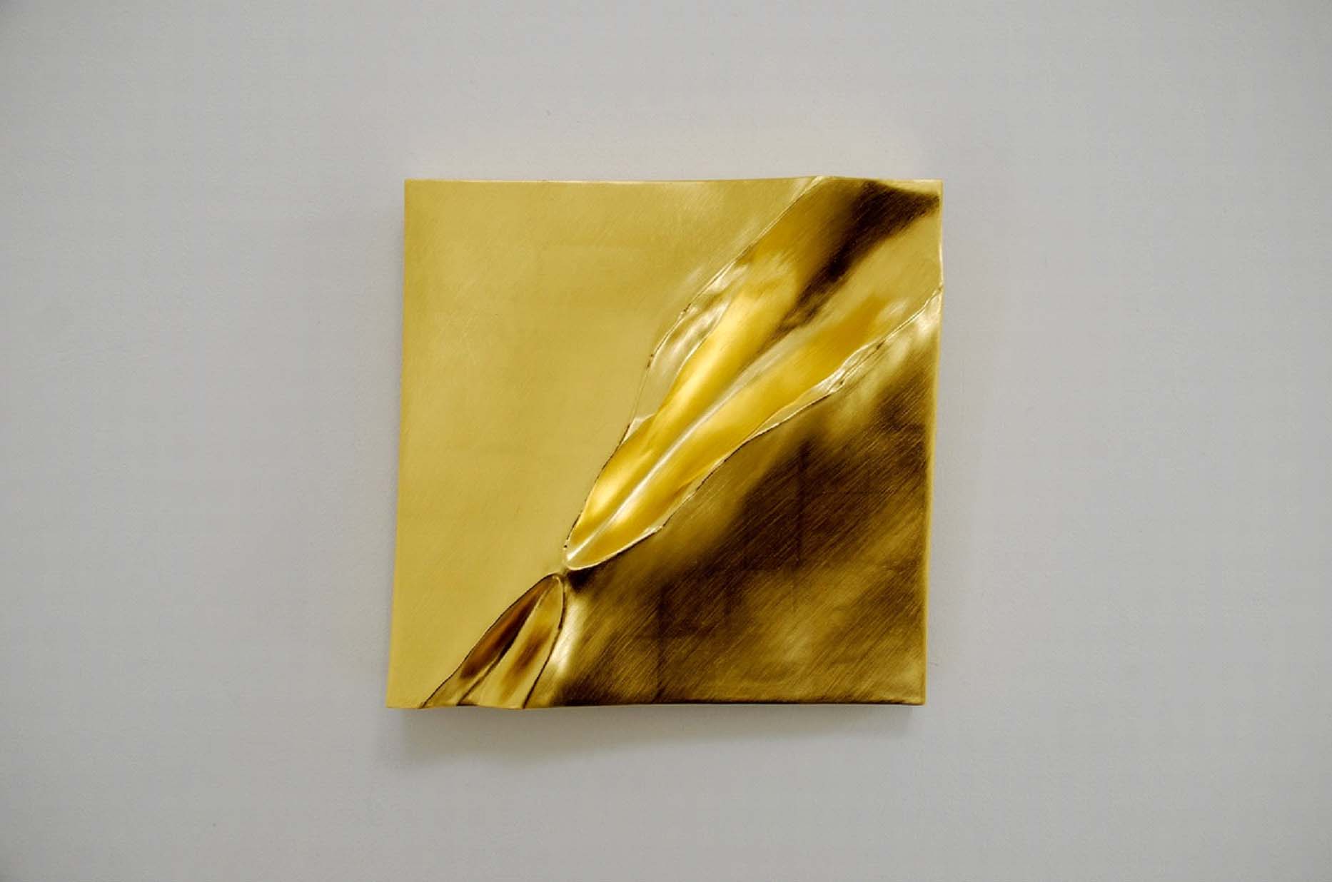 Simon Allen Sandform study 4, 23.5ct Gold on carved wood 29 x 29cm