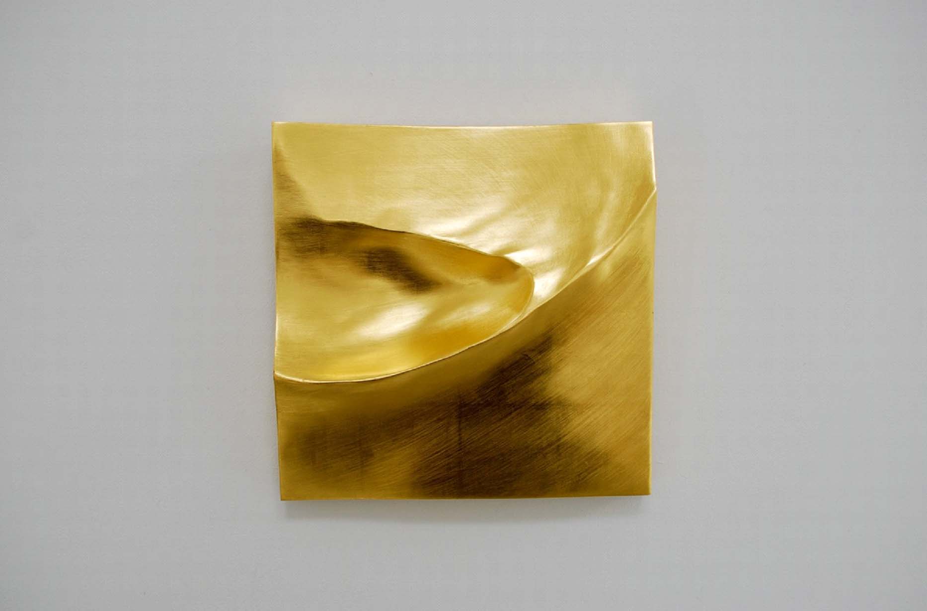Simon Allen Sandform study 5, 23.5ct Gold on carved wood 29 x 29cm