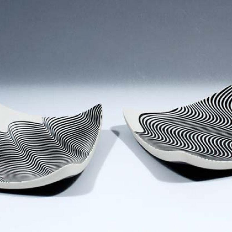 Suleyman Saba SS22+SS23_Pair of porcelain square wave dishes d17 x 17 cm
